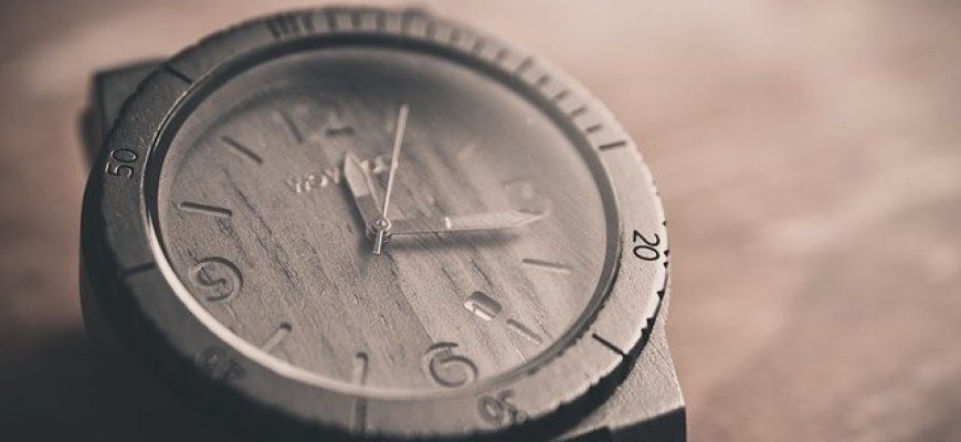 שעון שחור לגבר –  המתנה המושלמת